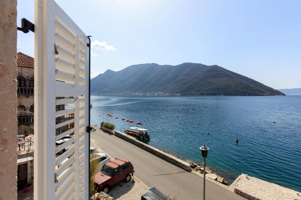 Kazerma Apartment Пераст Екстериор снимка